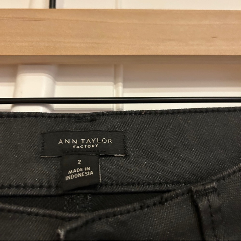 Ann Taylor Skinny Jean Black Size 2 - Picture 2 of 3